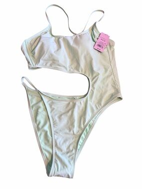 wild fable NWT Women’s Mint Green Cutout One-Piece Swimsuit Size Medium (8-10)